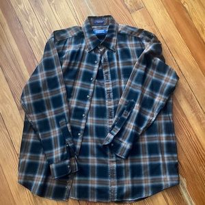 Pendleton, men’s large, wool button up